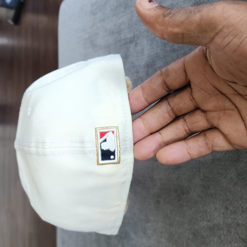 Yankees Cap - Picture 3 of 4